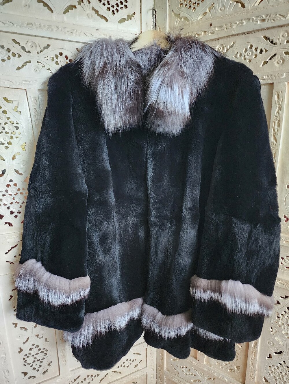 Genuine Silver Fox And Genuine Black Rabbit Fur Coat Jacket- Womens Size XL